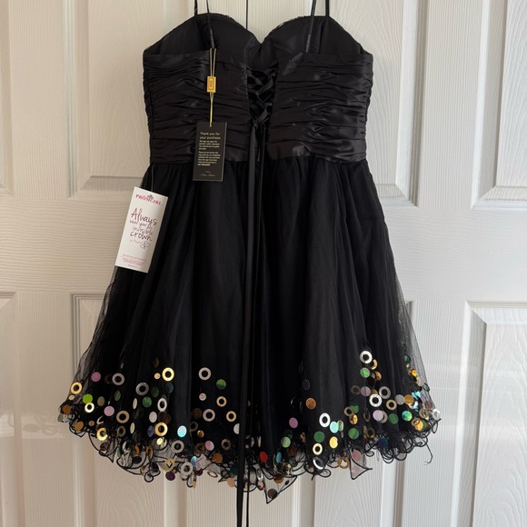 Strapless Sequin Corset Party Dress - Picture 5 of 7